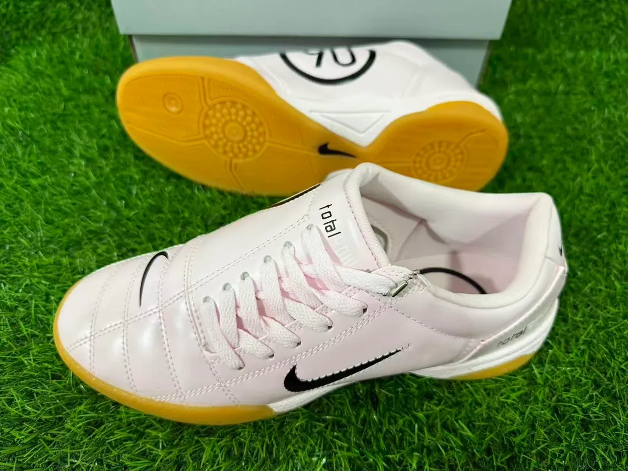 Nike Pink Brown Low-Top Leather Upper Sneakers 13