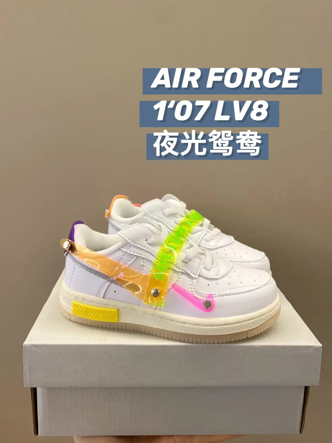 Nike Pink Red Low-Top Padded Collar Lifestyle Sneakers 6