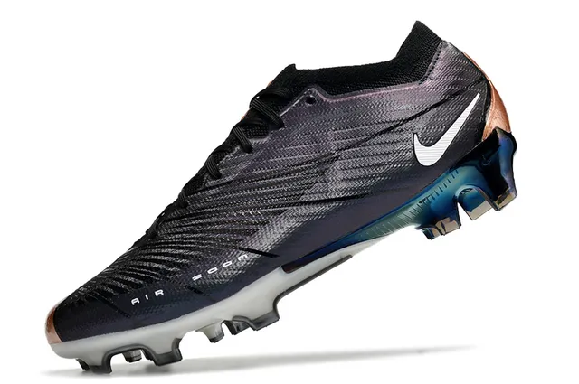 Nike Zapatos de fútbol púrpura y negro de bajo con upper de knit y cuello de ajuste sock-fit para terreno firme 4
