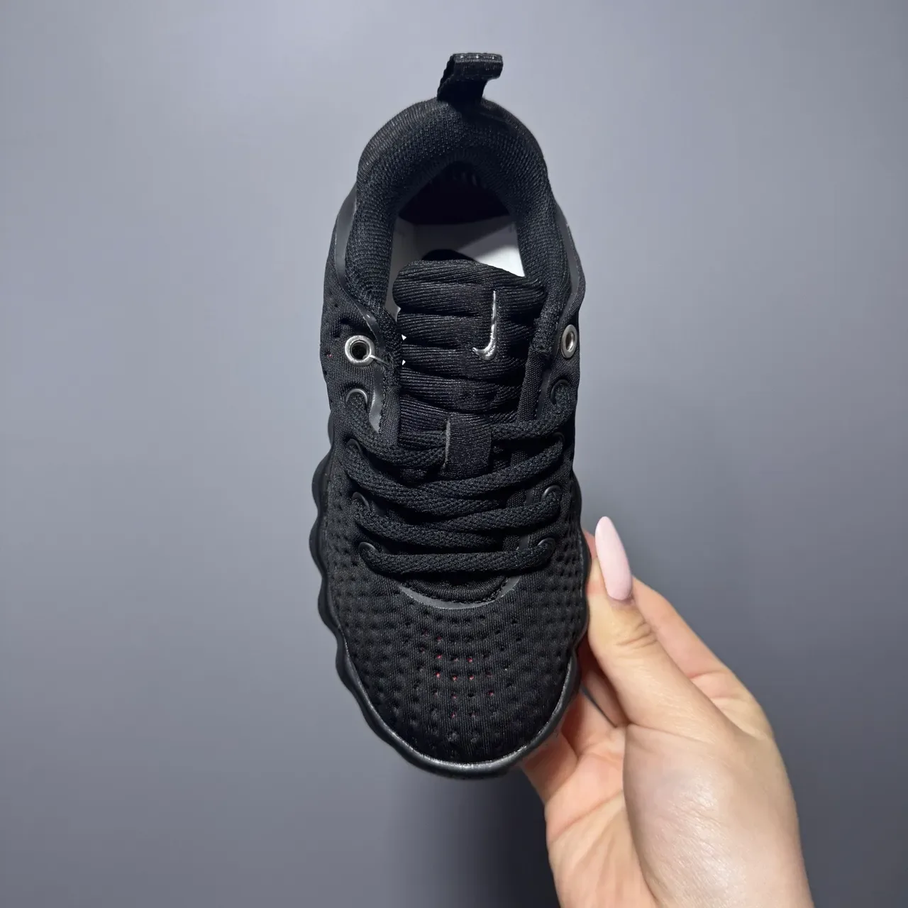 Nike Sneakers Lifestyle Violet Gris Maille Perforée Partie Supérieure Sculptée Ondulée Semelle Médiane 22