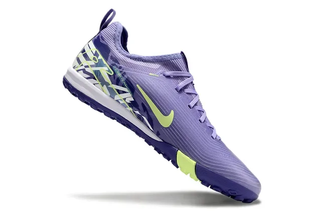 Nike chaussures de football indoor à coupe basse avec empeigne synthétique en violet et vert 2