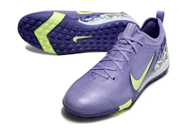 Nike chaussures de football indoor à coupe basse avec empeigne synthétique en violet et vert 5