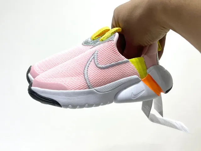 Nike React Phantom Slip-On Knit Lifestyle Sneakers 5