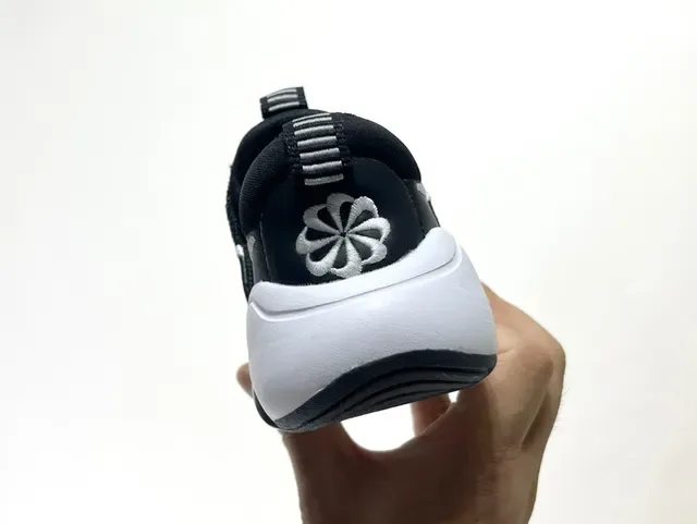 Nike React Phantom Slip-On Knit Lifestyle Sneakers 22