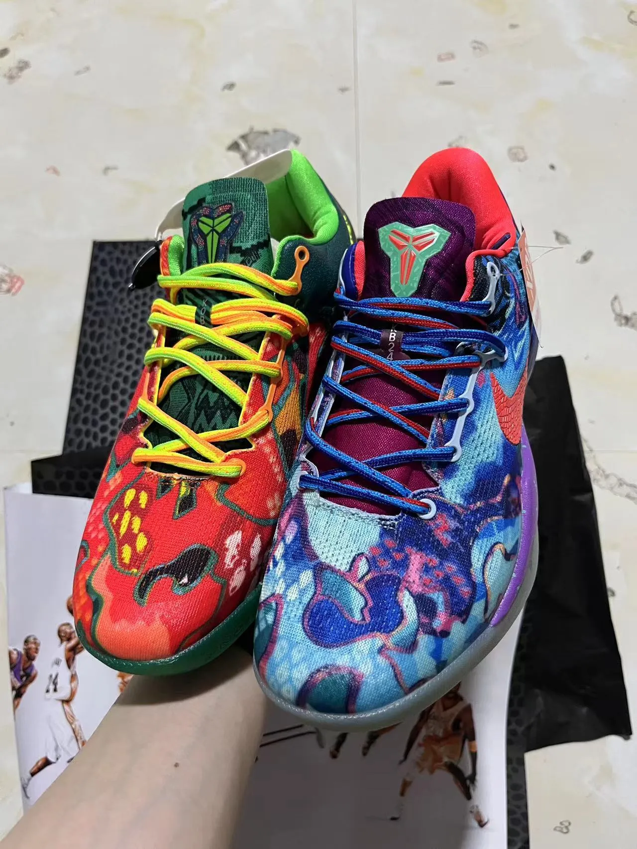 Nike Red Green Low-Top Silhouette Multicolor Graphic Textile Upper Basketball Shoes 12
