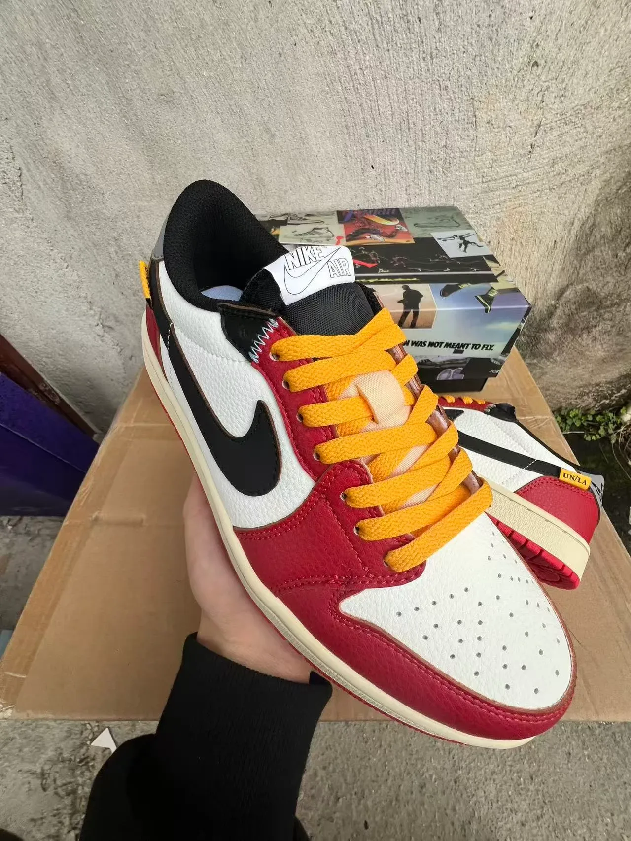 Nike Sneakers Lifestyle en Cuir à Panneaux Rouge et Blanc Low-Top 2