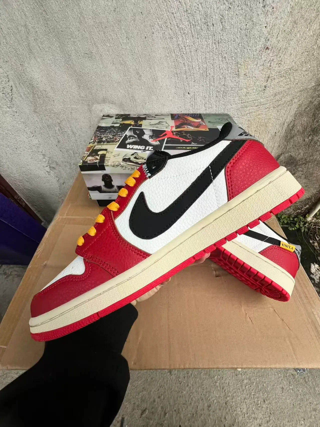 Nike Sneakers Lifestyle en Cuir à Panneaux Rouge et Blanc Low-Top 5