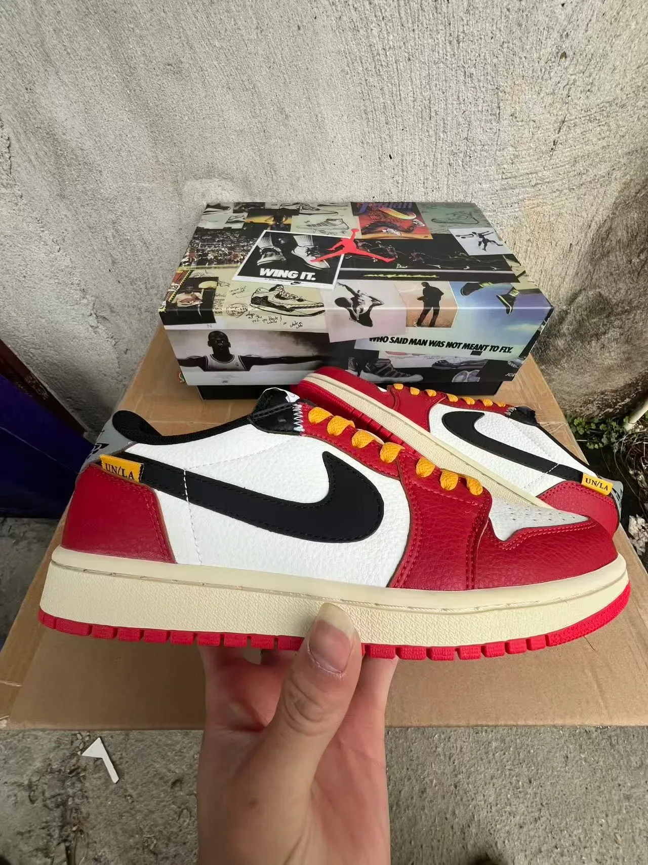 Nike Sneakers Lifestyle en Cuir à Panneaux Rouge et Blanc Low-Top 7