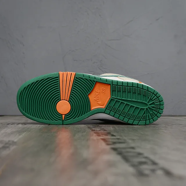 Nike SB Dunk Low Beige Green Canvas e couro superior texturizado Swoosh Tênis para skate 5