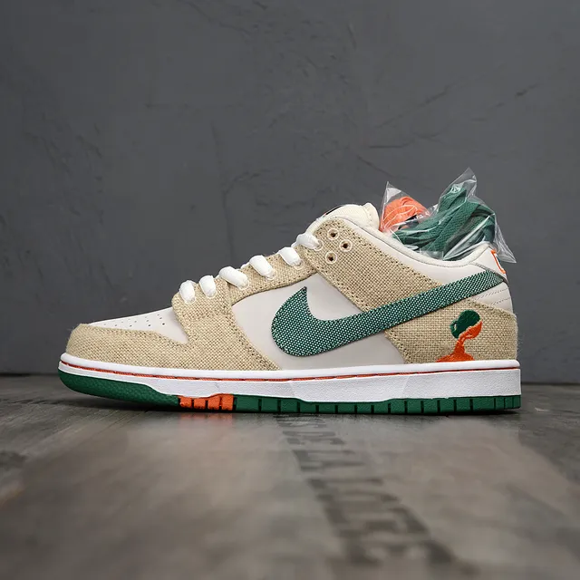 Nike SB Dunk Low Beige Green Canvas e couro superior texturizado Swoosh Tênis para skate 7