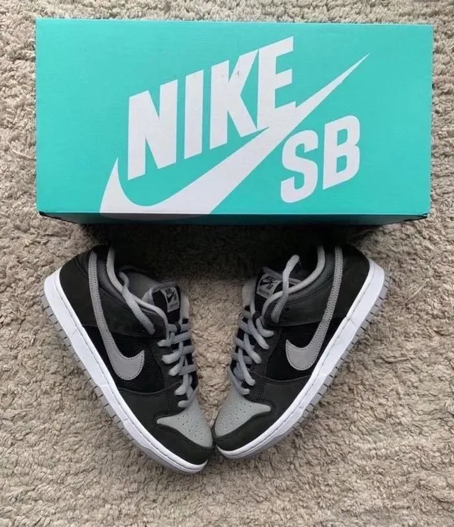 Nike SB Dunk Low Black Light Gray White Skateboard Shoes 20