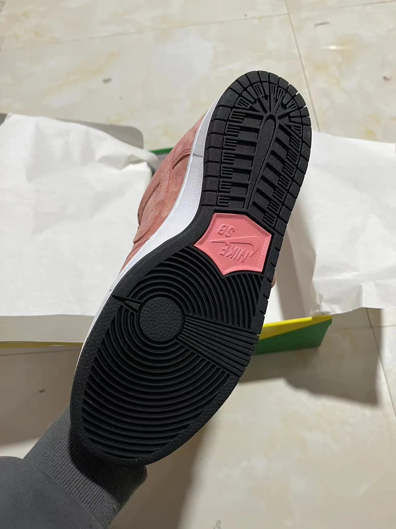 Nike SB Dunk Low Rose Poussiéreuse Daim Chaussures de Skateboard 5