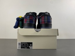 Nike SB Dunk Low Tartan Plaid Skateboard Shoes 17