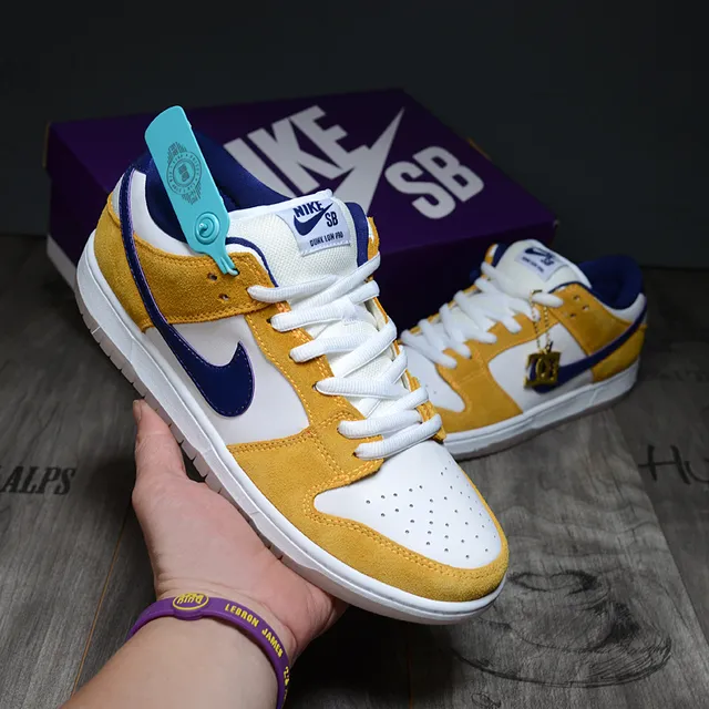 Nike SB Dunk Low Jaune Blanc Bleu Chaussures de Skateboard 2
