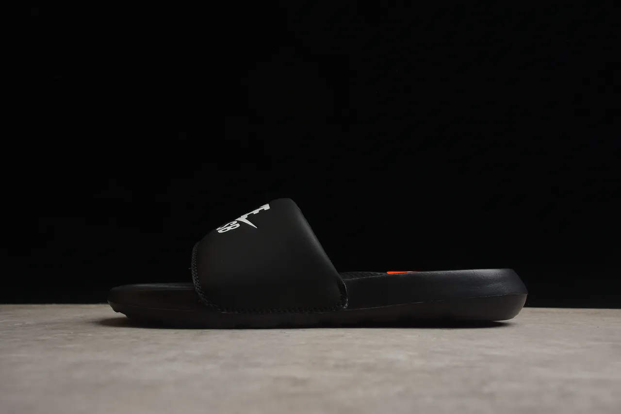 Nike SB Slide Black White Molded Rubber Single Wide Strap Slippers 13