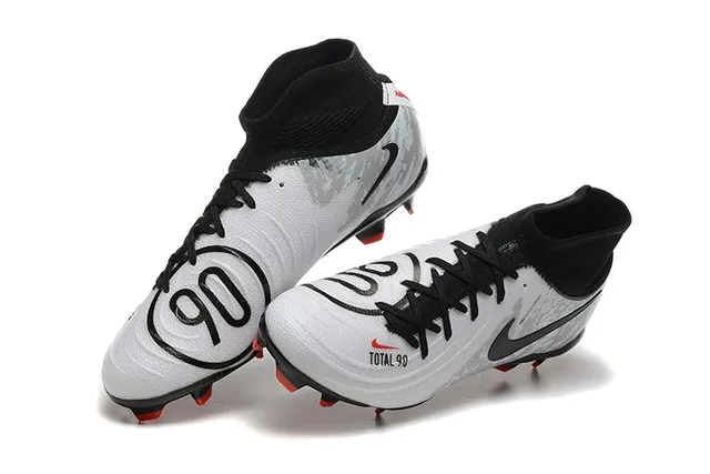 Nike Total 90 Firm-Ground Soccer Shoes 3
