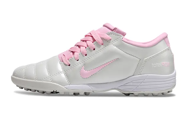 Nike Total 90 III Chaussures de football Turf blanc et rose 3