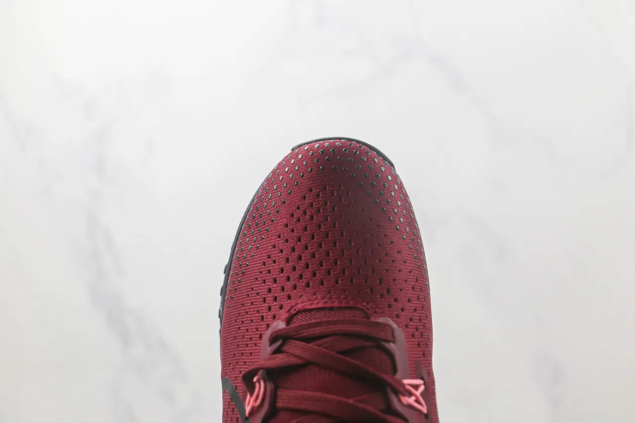 Chaussures de running Nike Trail Burgundy Pink tige en maille ingénierée overlays synthétiques noirs 6