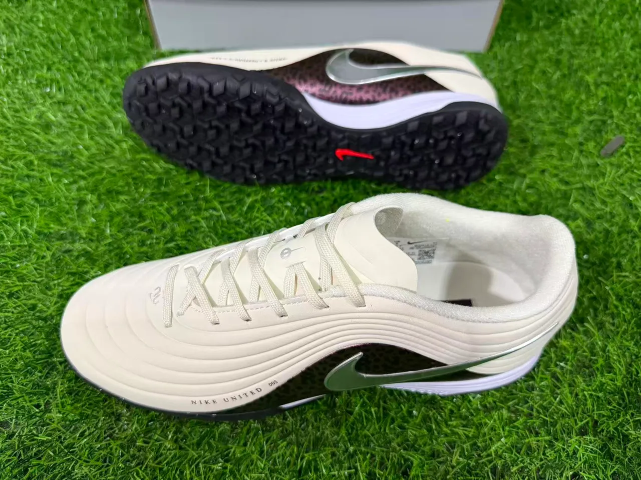 Nike United 003 Estampado de leopardo Césped artificial Zapatos de fútbol 6