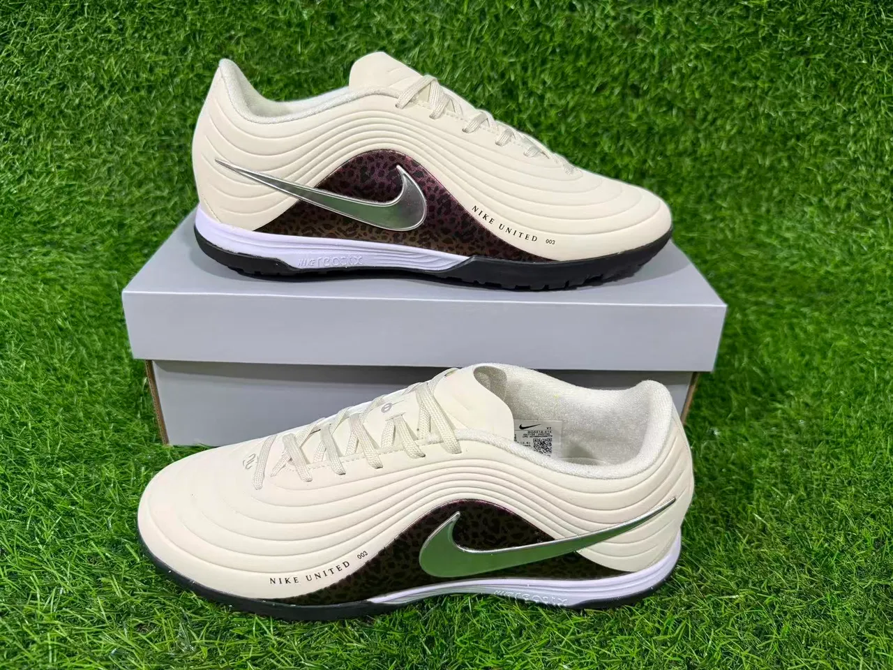 Nike United 003 Estampado de leopardo Césped artificial Zapatos de fútbol 9