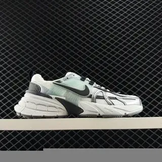 Nike V2K Run أبيض رمادي موجي اصطناعي قفص شبكة مفتوحة علوة حذاء رياضي سميك