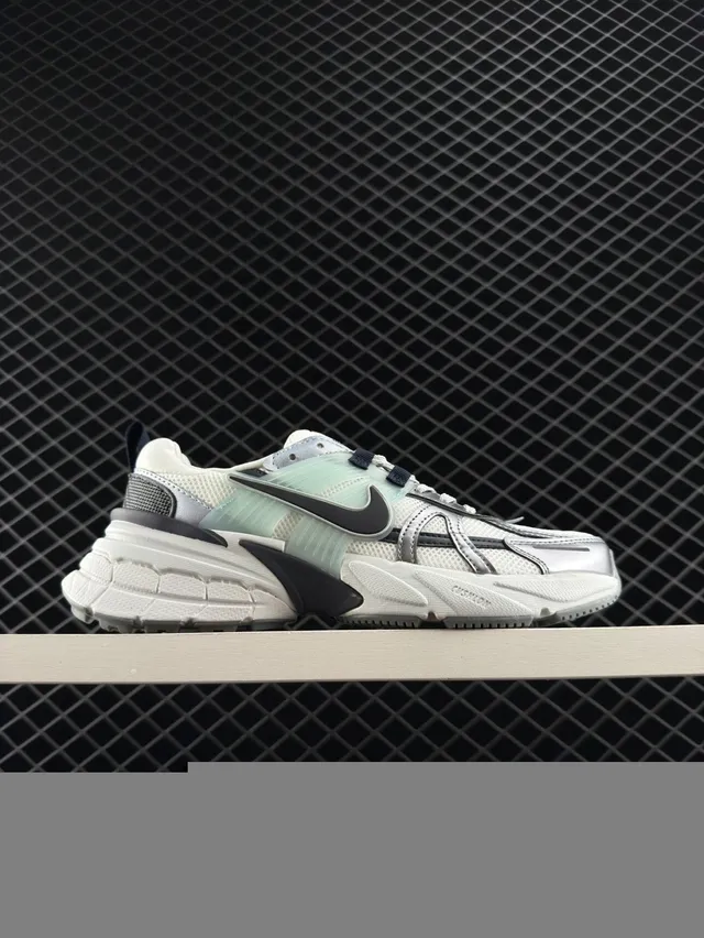 Nike V2K Run White Gray Wave-Shaped Synthetic Cage Open Mesh Upper Chunky Sneakers 6