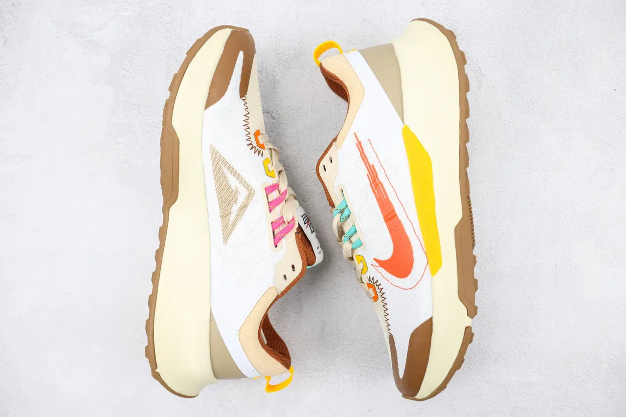 Nike White Beige Chunky Midsole Mesh And Synthetic Overlay Upper Lifestyle Sneakers 2