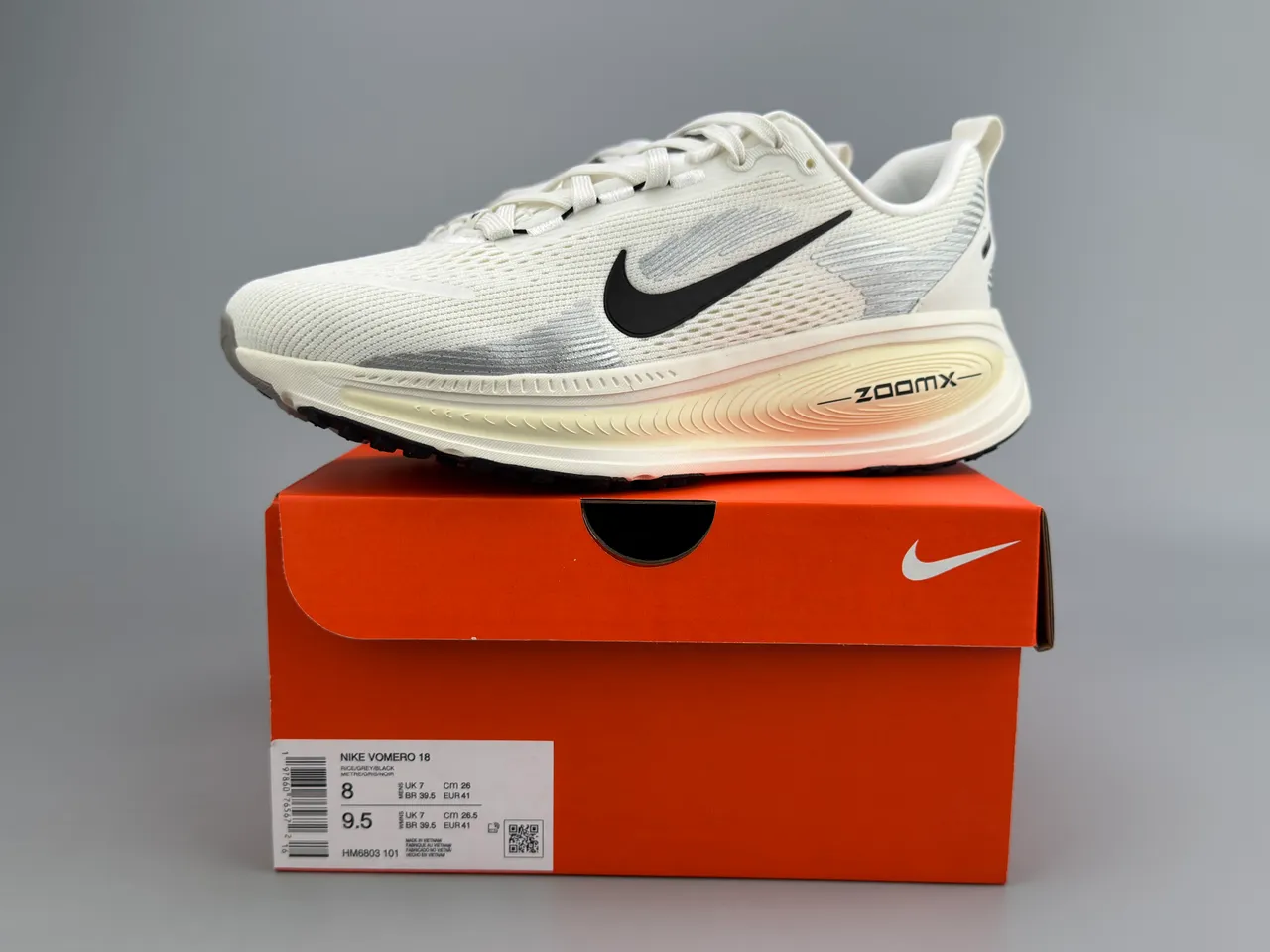 Nike White Black Engineered Knit Upper ZoomX Midsole Running Shoes 2