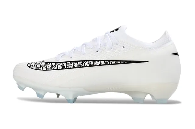 Nike White Black Low-Cut Knit Upper Patterned Swoosh Overlay Firm-Ground Soccer Shoes 5