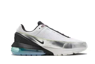 Nike Sneakers Lifestyle Blancs et Noirs, Maille et Overlay Synthétique, Unité de Coussin d'Air Visible et Exposée 4