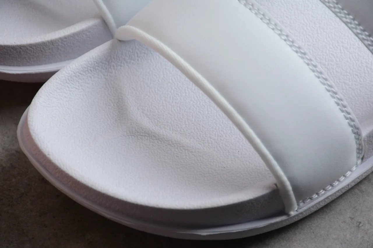 Nike White Blue Dual-Strap Molded EVA Footbed Slippers 7