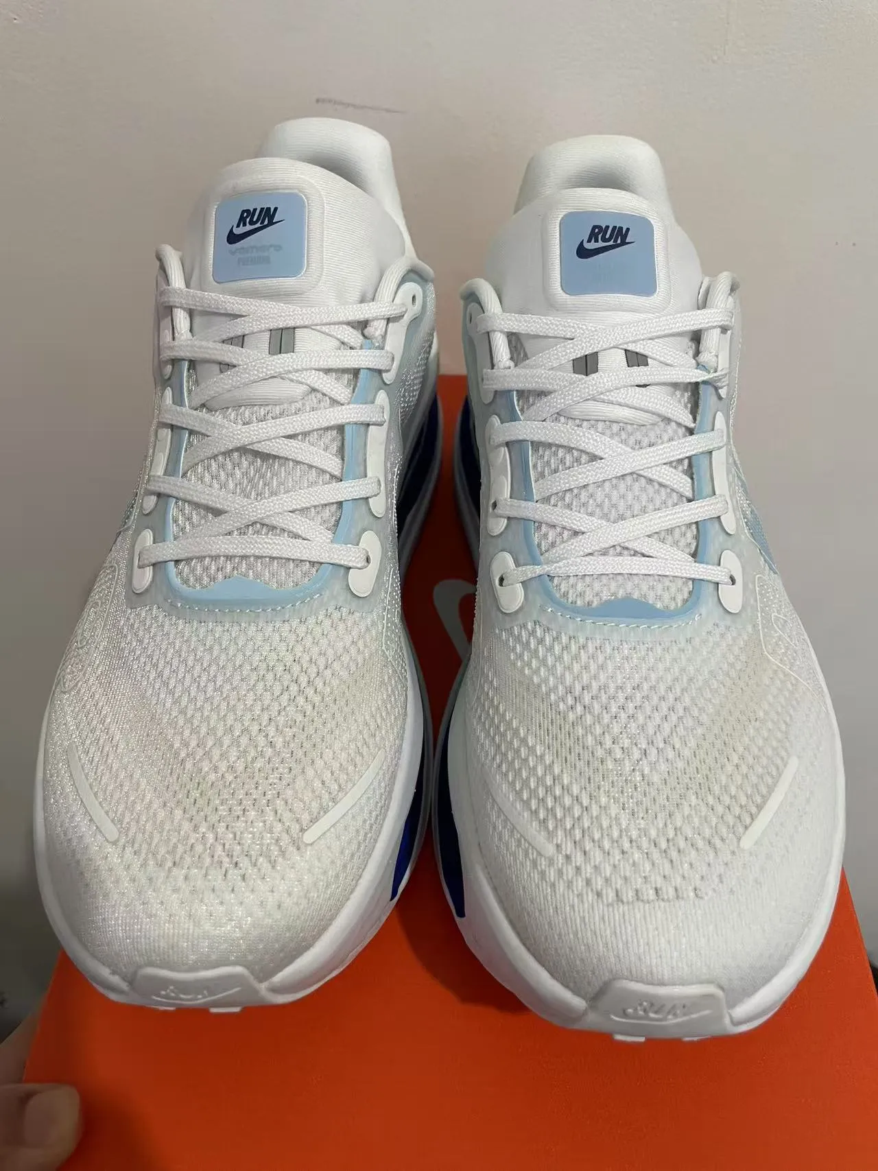 Nike White Blue Engineered Mesh Upper Visible Air Zoom Unit Running Shoes 3