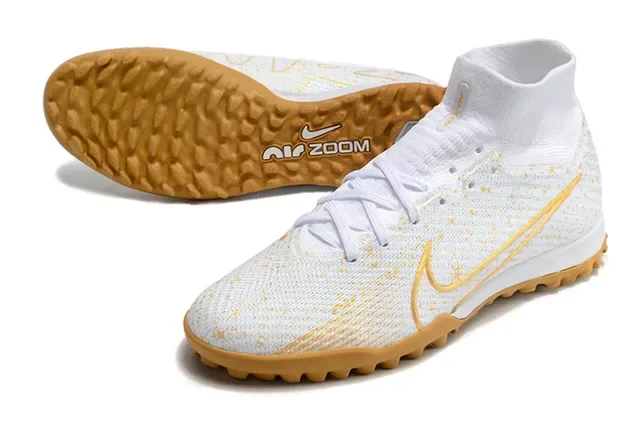 Nike White Gold Flyknit Upper Sock-Fit Collar Chaussures de football turf 3
