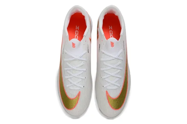 Nike White Gold Low-Cut Flyweave Knit Upper Turf Soccer Shoes 2
