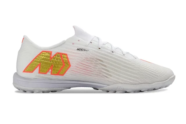 Nike White Gold Low-Cut Flyweave Knit Upper Turf Soccer Shoes 7