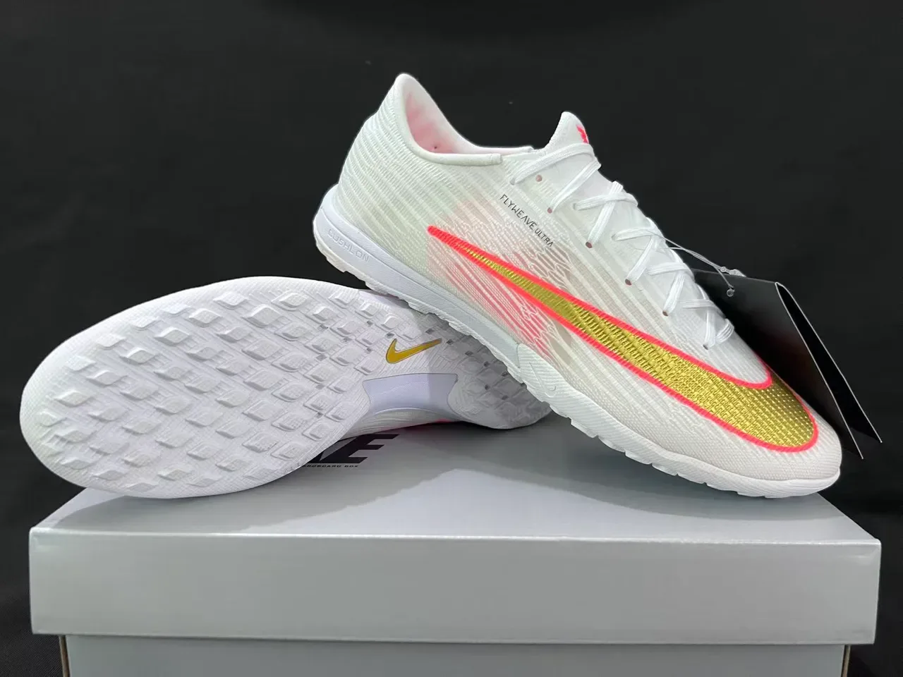 Nike White Gold Low-Cut Flyweave Knit Upper Turf Soccer Shoes 15