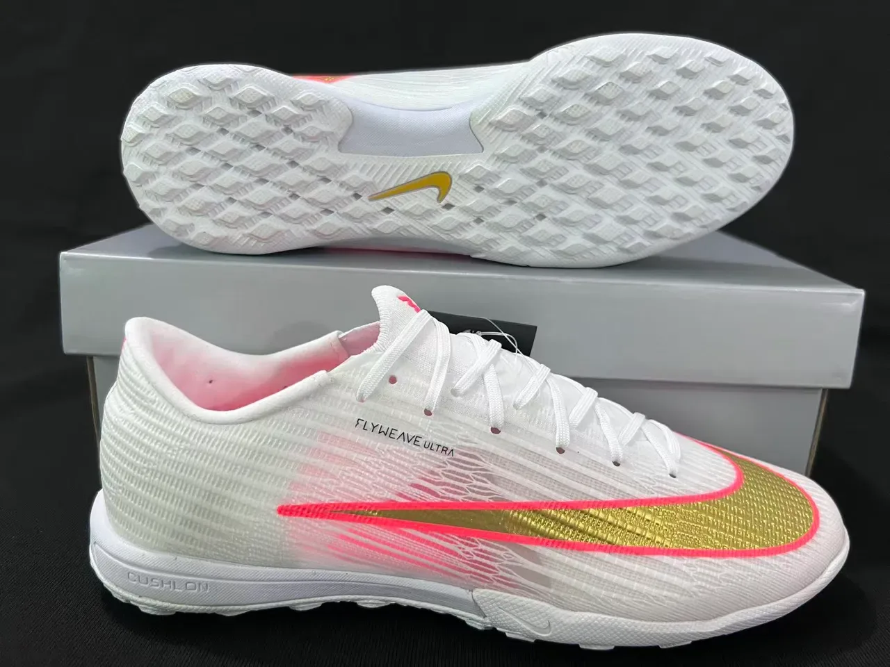 Nike White Gold Low-Cut Flyweave Knit Upper Turf Soccer Shoes 16