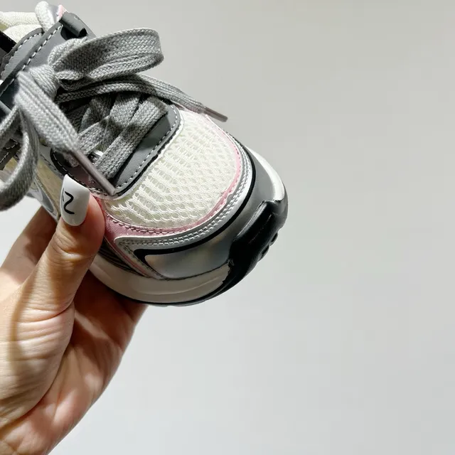 Nike White Gray Layered Sole Mesh And Synthetic Overlay Construction Chunky Sneakers 22