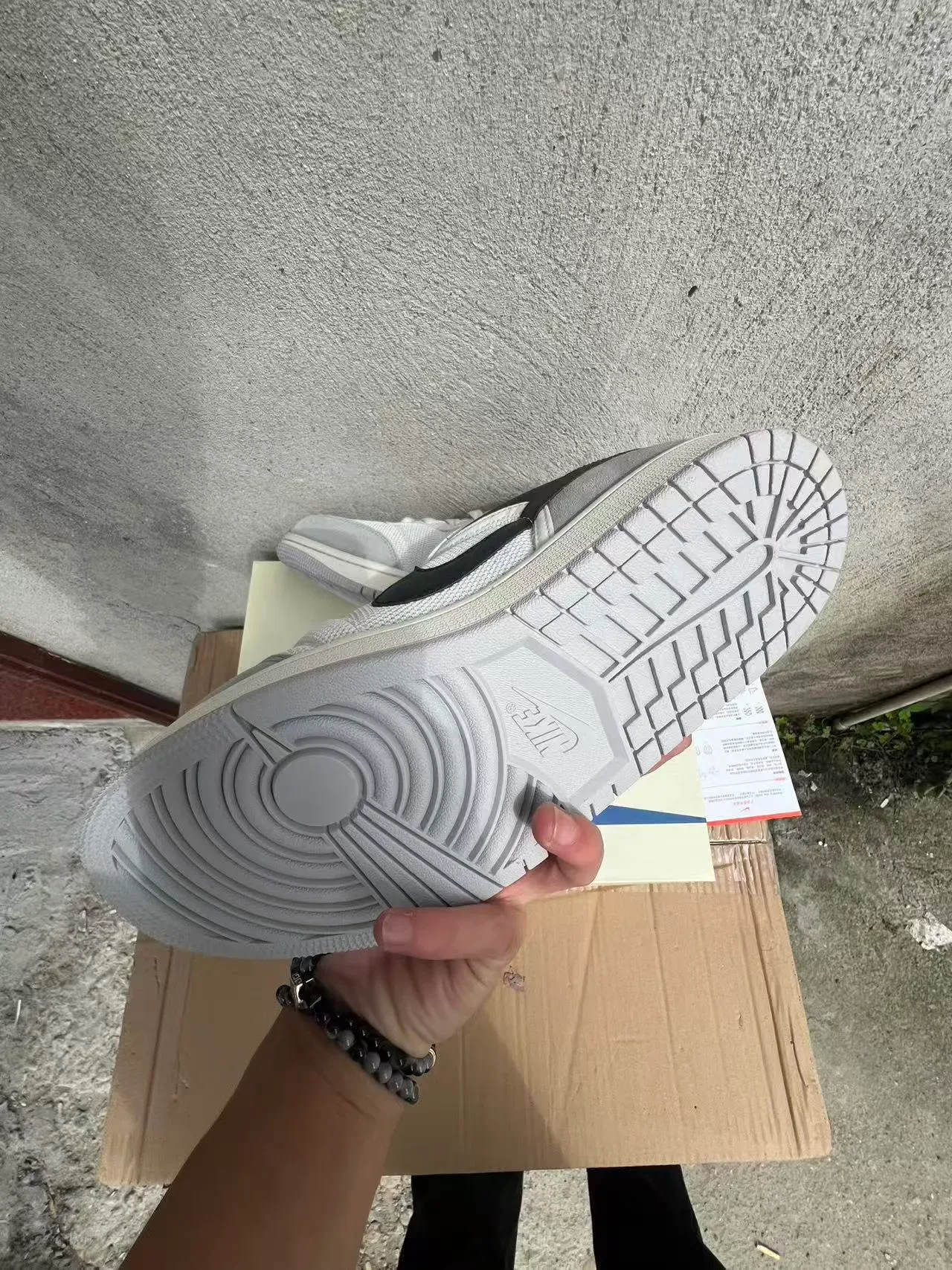 Nike Tênis Lifestyle Branco Cinza Low-Top Malha e Suede 6