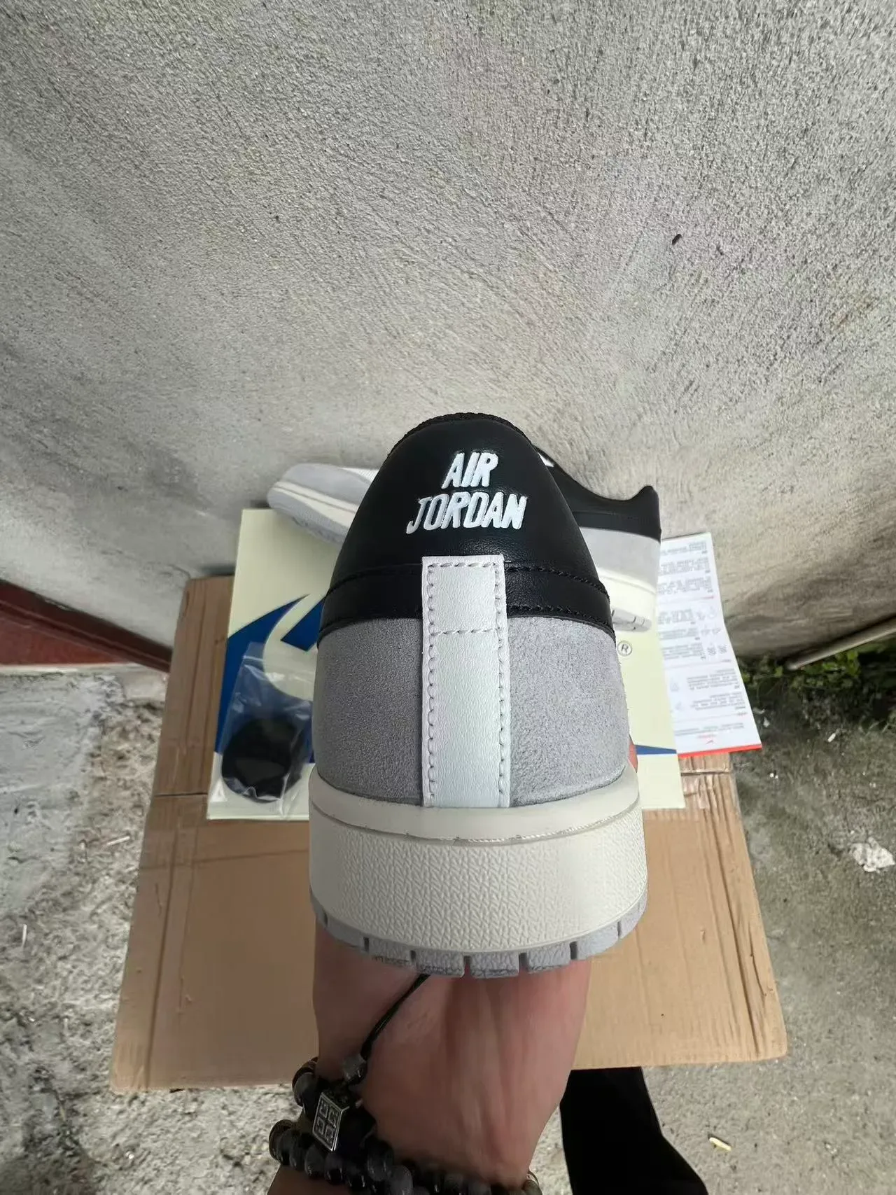 Nike Tênis Lifestyle Branco Cinza Low-Top Malha e Suede 8