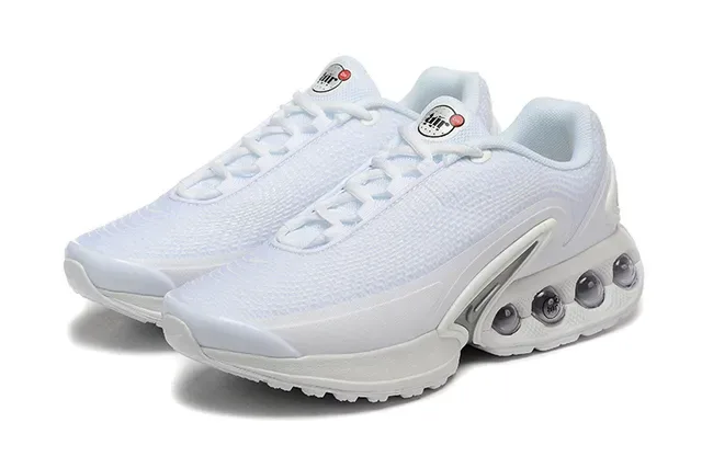 Nike White Gray Mesh Upper Synthetic Cage Overlay Lifestyle Sneakers 2