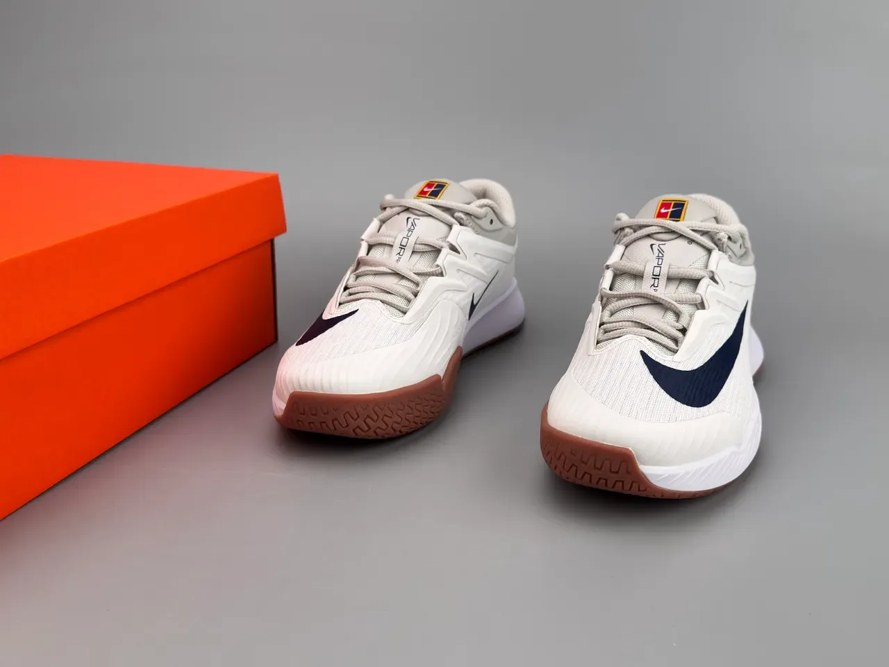 Nike White Navy Mesh Upper Synthetic Overlays Lifestyle Sneakers 3