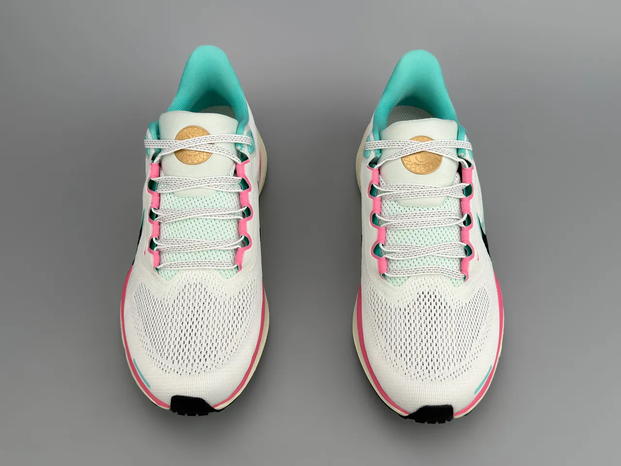 Nike White Pink Engineered Mesh Upper Visible Air Zoom Unit Running Shoes 7