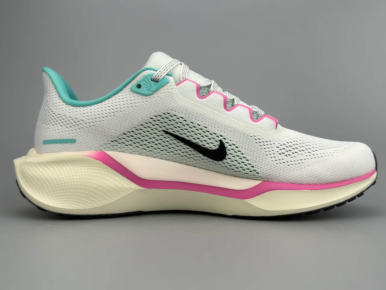 Nike White Pink Engineered Mesh Upper Visible Air Zoom Unit Running Shoes 10