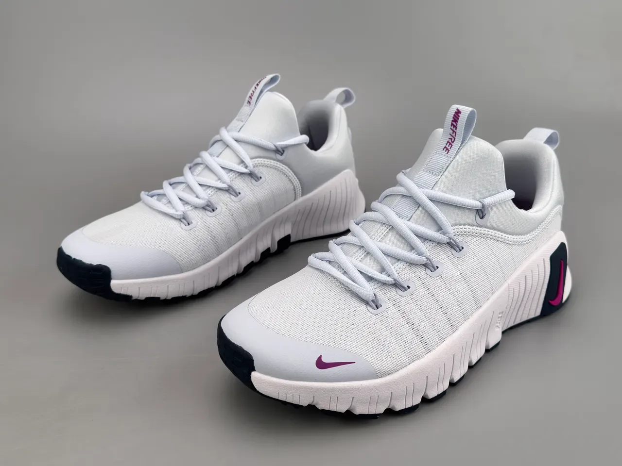 Nike White Pink Knit Upper Segmented Flex Groove Midsole Lifestyle Sneakers 6
