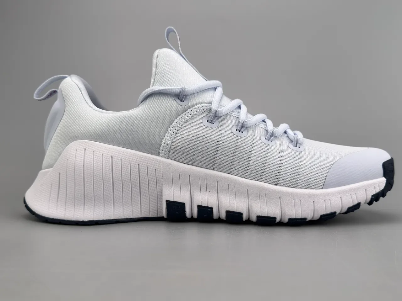 Nike White Pink Knit Upper Segmented Flex Groove Midsole Lifestyle Sneakers 10