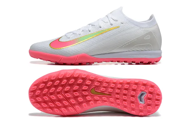 Nike Zapatillas de fútbol para césped con corte bajo, parte superior de punto, tachuelas vivas en blanco y rosa 9