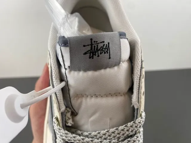 Nike x Stussy Dunk Low Off-White Gray Red Lifestyle Sneakers 6