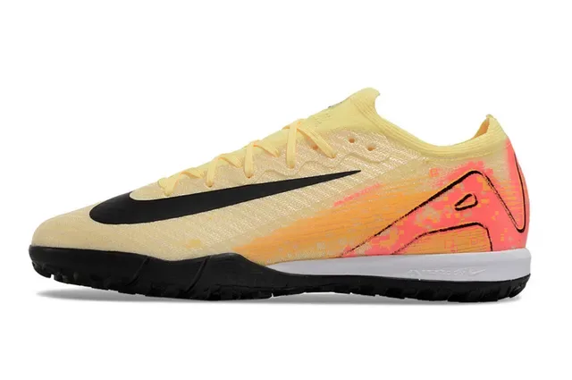 Nike Chaussures de football Turf avec upper en maille jaune orange overlay graphique en dégradé 8