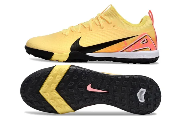 Nike Chaussures de football upper knit jaune rose gradient turf 5